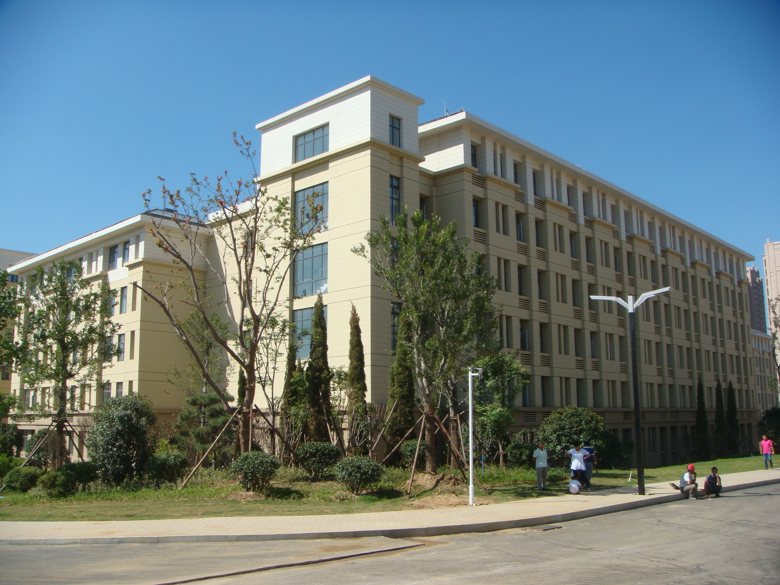 山东财经大学莱芜校区工程(图2)