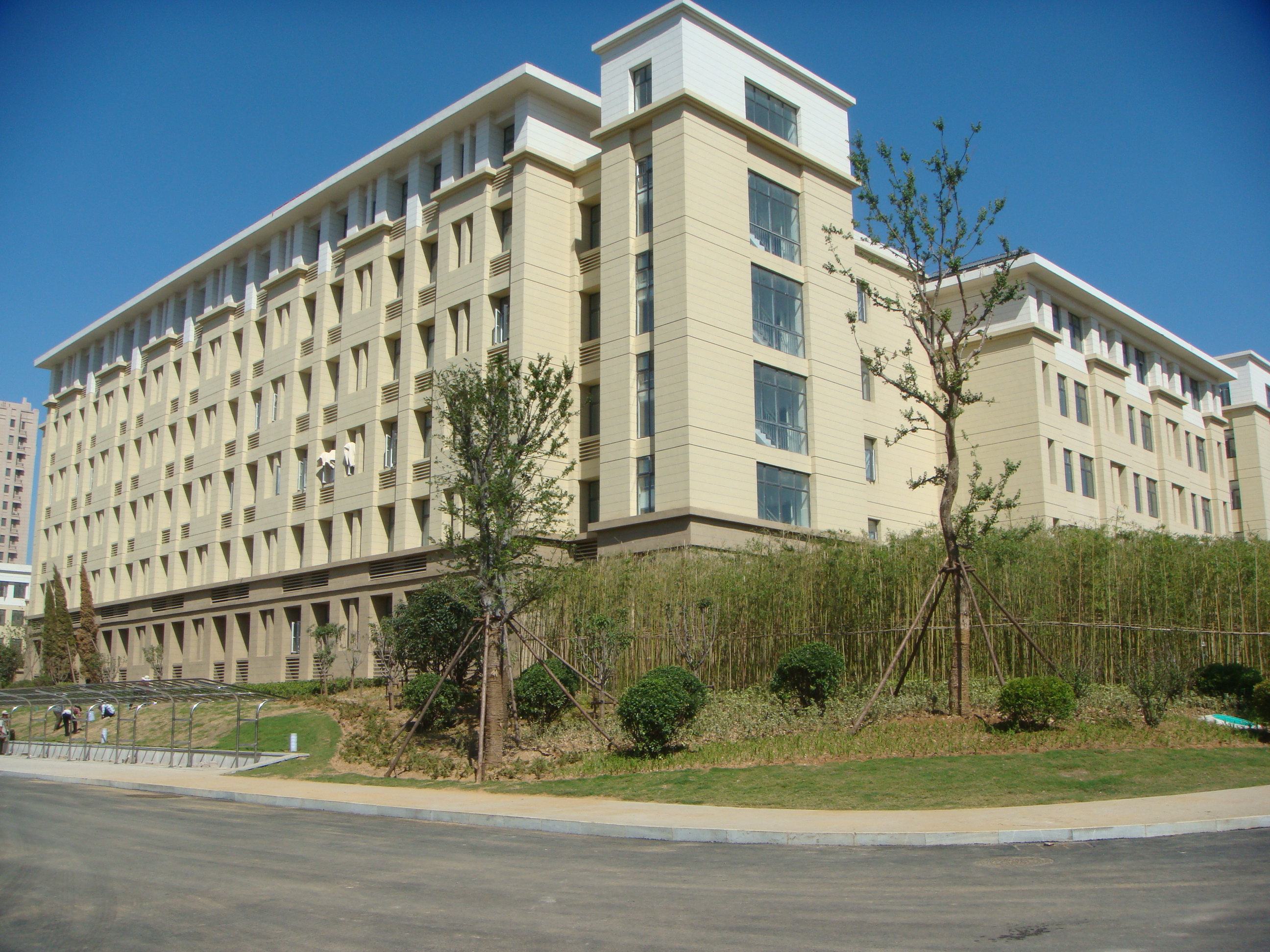 山东财经大学莱芜校区工程(图3)